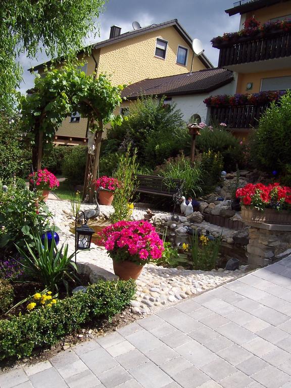 Apartamento Haus Rossner Nemmersdorf Exterior foto